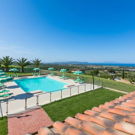 Il Corbezzolo-2 By Interhome